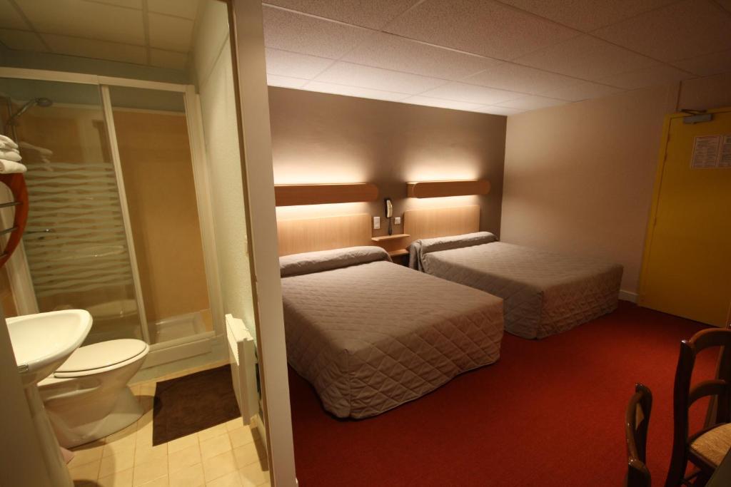 Logis Hotel L'Ange Couronne Belleville-sur-Saone Room photo